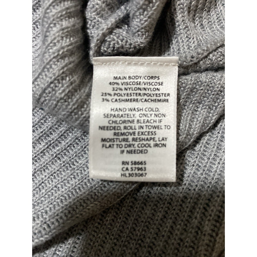 Trouve Womens Sweater Size Medium Gray Long Sleeve Pullover Sweater - Picture 5 of 7